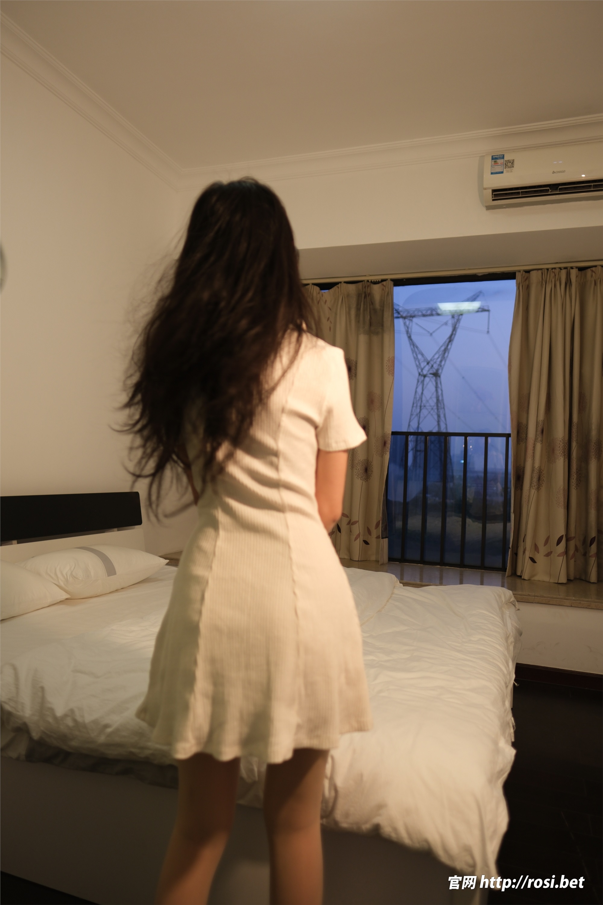 ROSI写真 2025.12.14 NO.5123